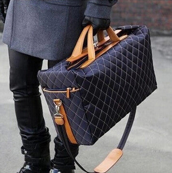 Diamond Patterned Men Travel Bag